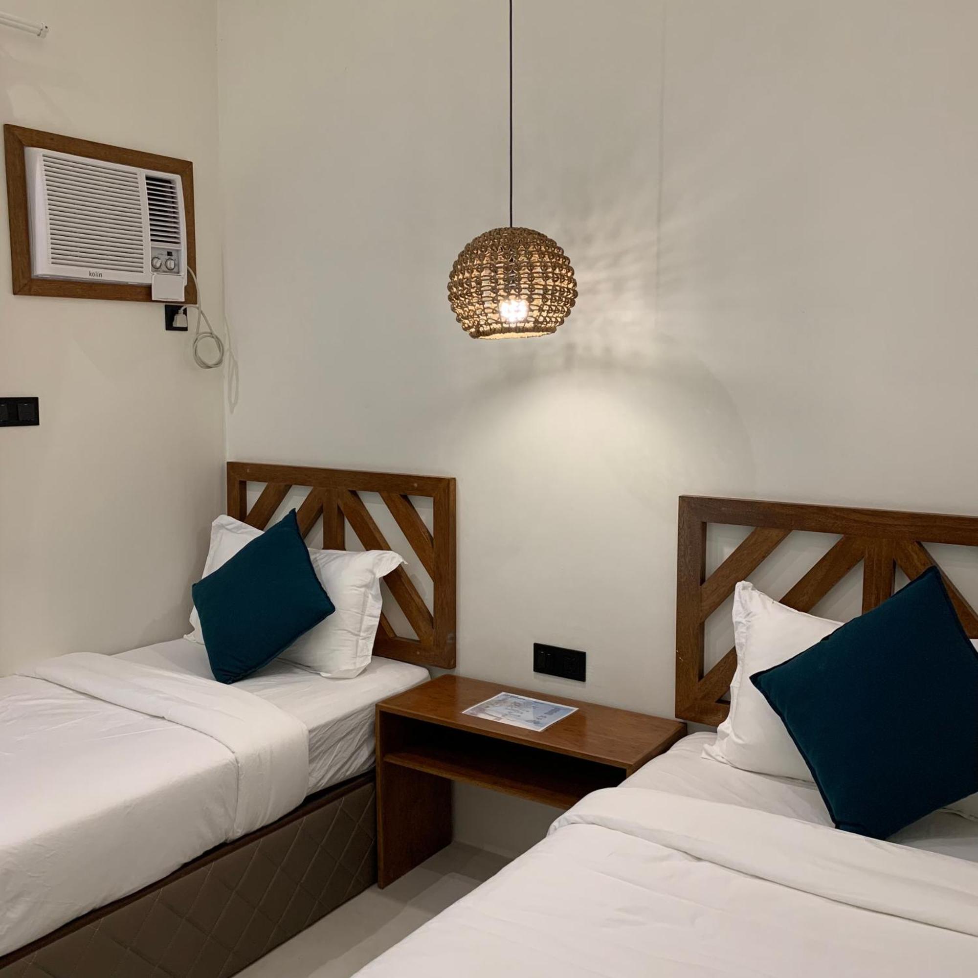 Bahandi Hotel General Luna  Ngoại thất bức ảnh