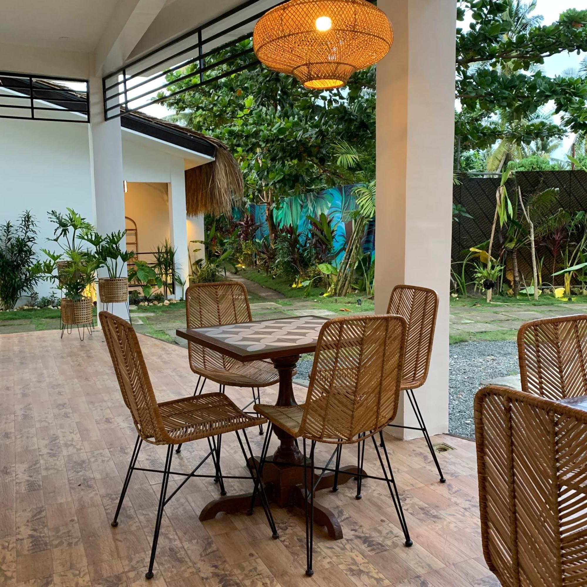 Bahandi Hotel General Luna  Ngoại thất bức ảnh
