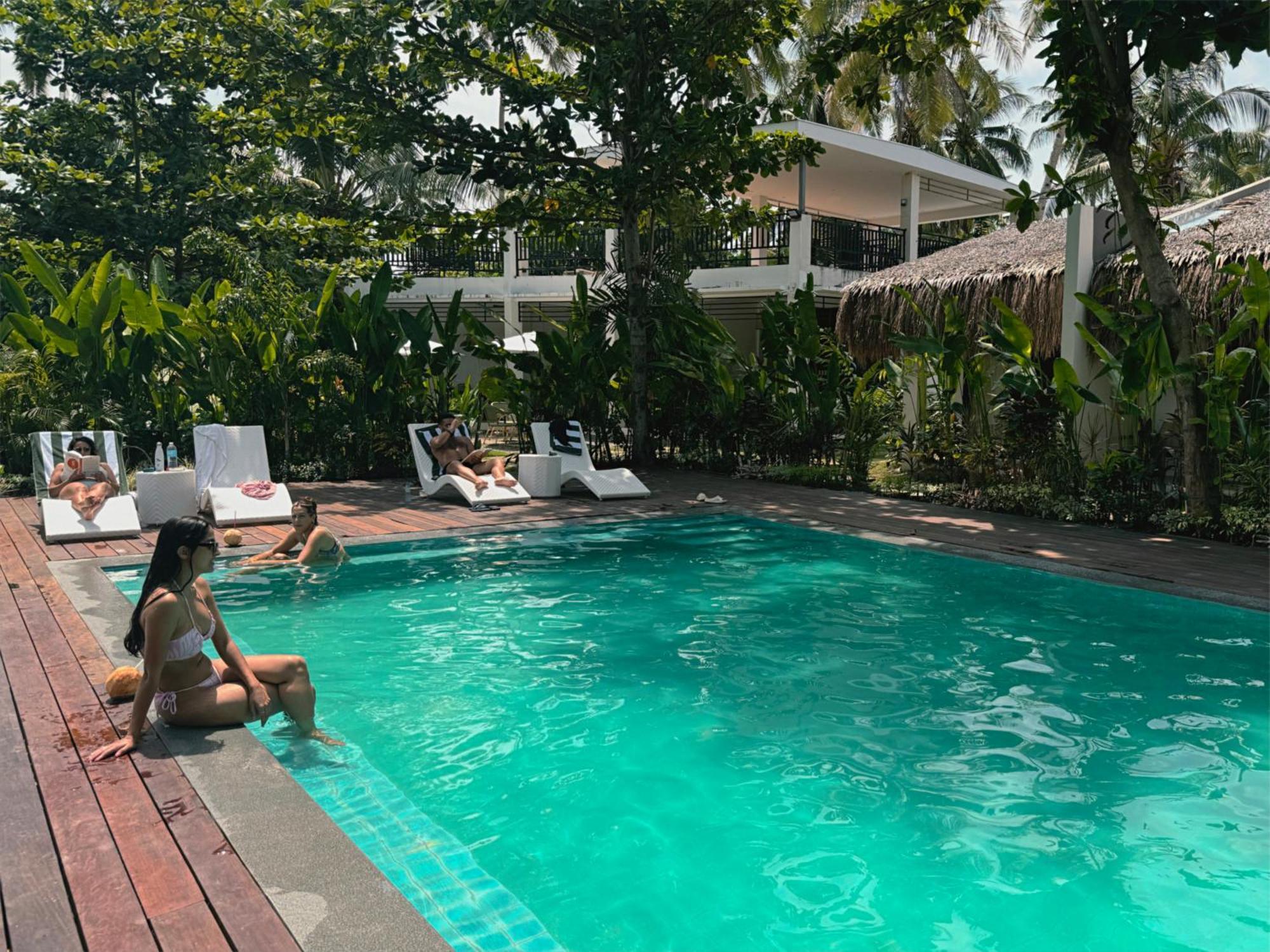 Bahandi Hotel General Luna  Ngoại thất bức ảnh